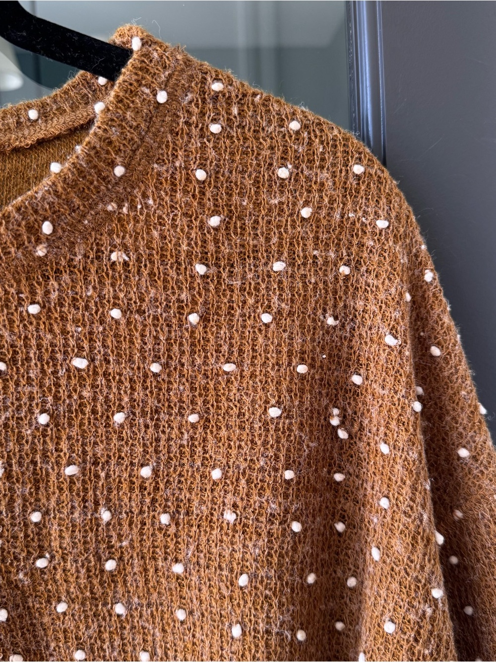 New In Rust and White Dots Cropped Sweater - Picture 3 of 7